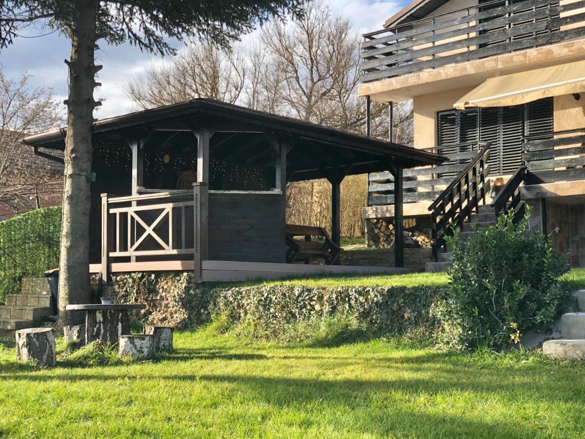 Вила Теkето I Vila Teketo Family Guest House Nikolovo Eksteriør billede